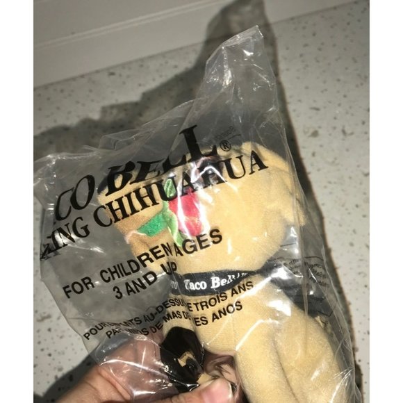 New/Sealed Taco Bell Talking Chihuahua - "I Think I'm in Love" - Picture 6 of 9